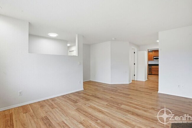 Photo - 13801 NE 40th St