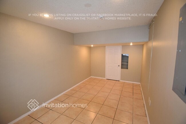 Photo - 9949 W Daffodil Ln