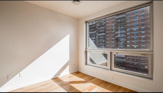 Photo - 25 Montrose Ave Apartment Unit 502