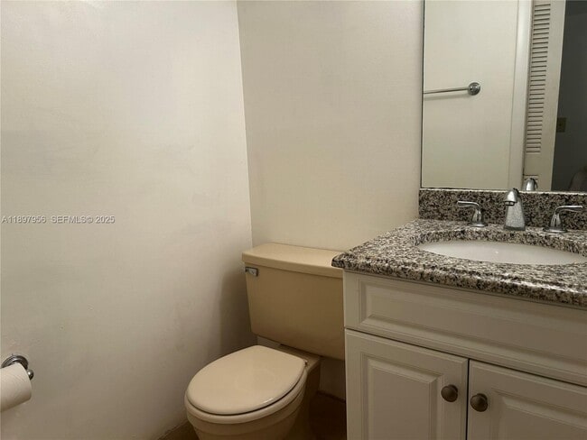 Photo - 10855 SW 112th Ave Unit 311