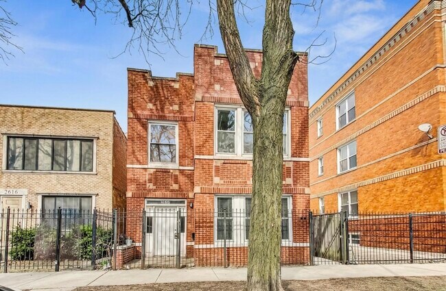 Photo - 2614 W Thomas St Unit Apt 1