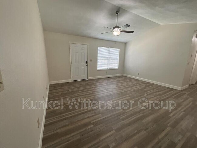Photo - 506 Draco Dr