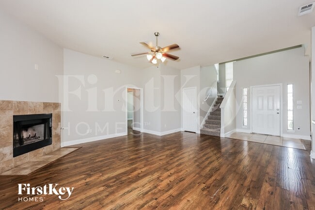 Photo - 614 Canvas Ct