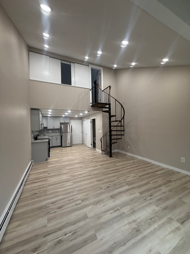 15 Covington St