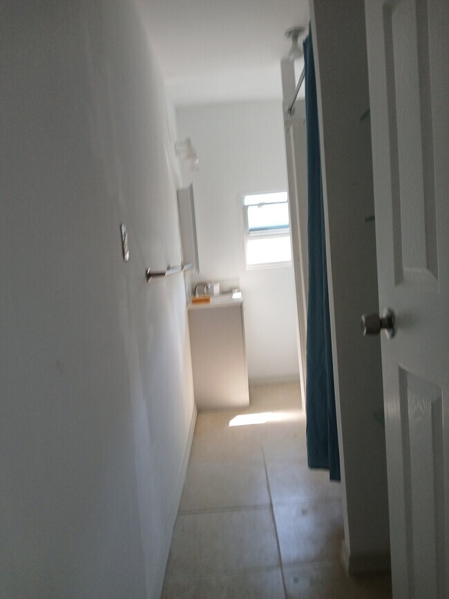 Photo - 850 Nottingham Blvd Unidad 1