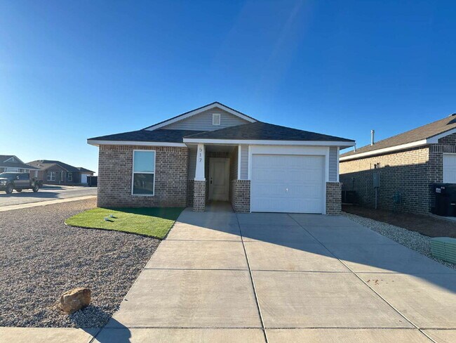 Building Photo - Charming Cottage in Frenship ISD!