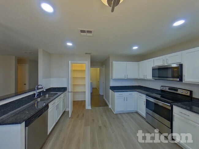 Photo - 8783 Cove Meadow Ln House