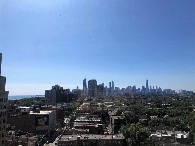 Photo - 444 W Fullerton Pkwy