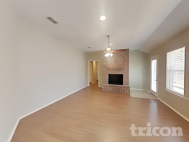 Photo - 7548 Ashcroft Cir