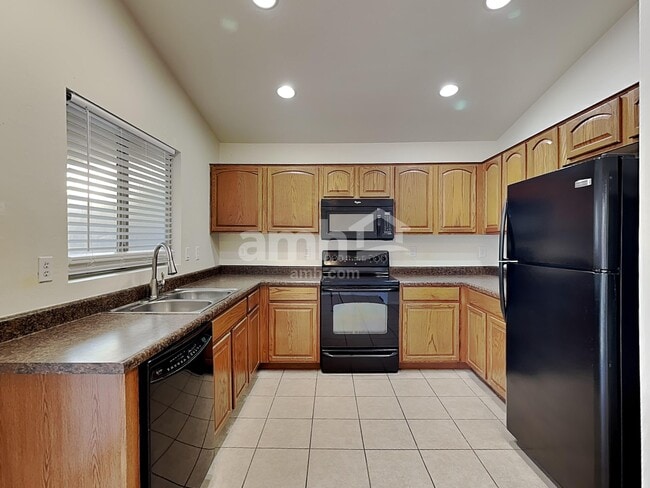 Photo - 1651 W Quick Draw Way