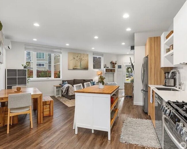 Photo - Greenwood Townhome