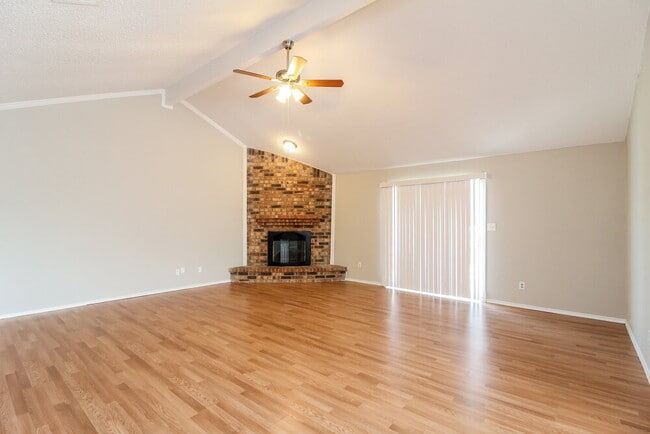 Photo - 6419 Twin Spruce Ct