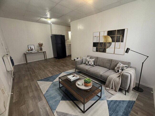 Building Photo - Charming 1-Bedroom Retreat in Heart of Seminole Unit Apt. 2