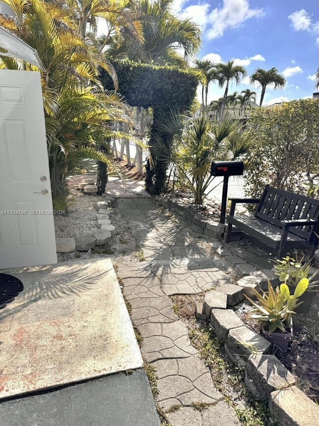 Photo - 11517 SW 34th Ln Unidad 0