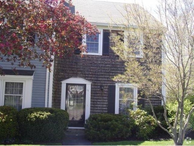 Building Photo - 1275 Maplewood Ave Unit 10 Rental