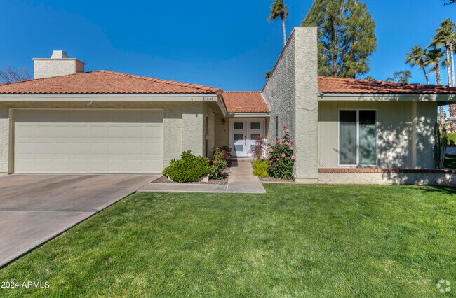 Building Photo - 7812 E Oakshore Dr Rental