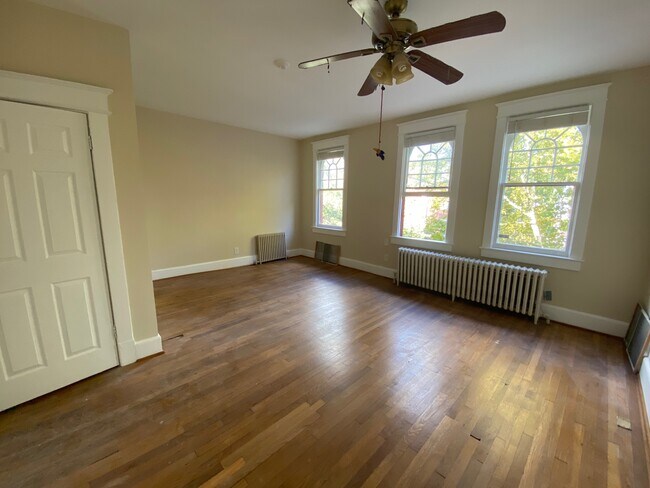 Photo - 4618 15th St NW Unidad Main house