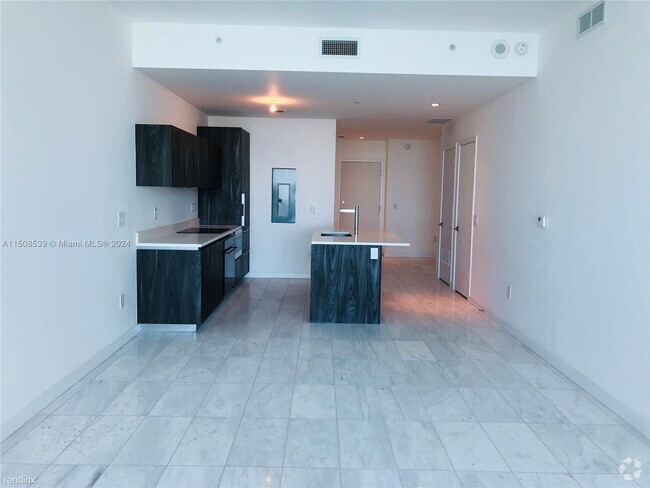 Building Photo - 2 br, 2 bath Condo - 480 NE 31st St Unit 2106