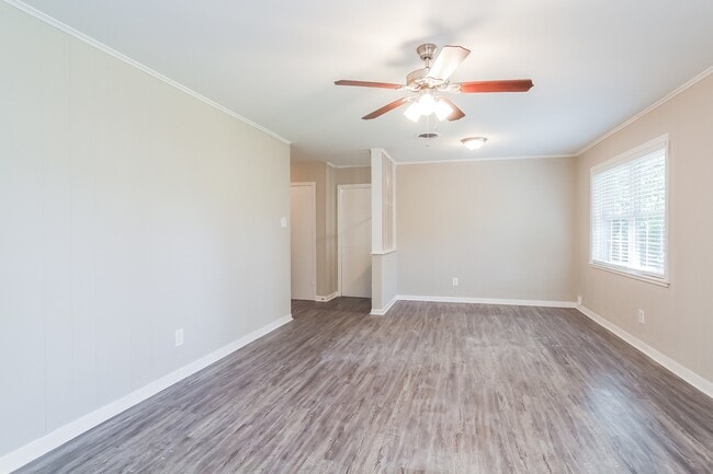 Photo - 13322 Oak Leaf Ln