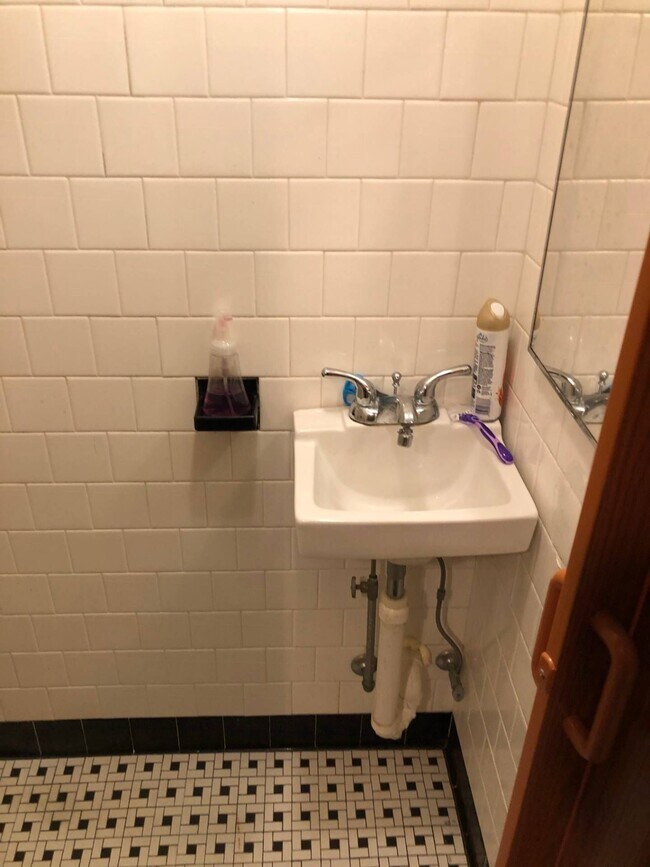 Photo - 233 Lafayette St