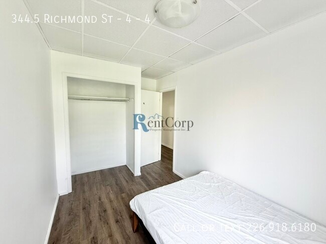 Photo - 344.5 Richmond St