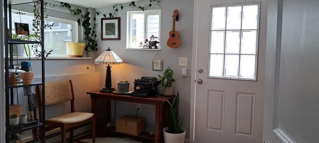 Photo - 11 W Windsor Ave Unit Carriage House