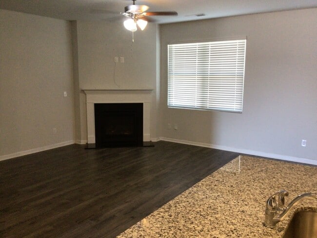 Photo - 6159 Whitewater Dr