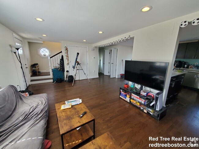 Building Photo - 77 Rock Glen Rd Rental