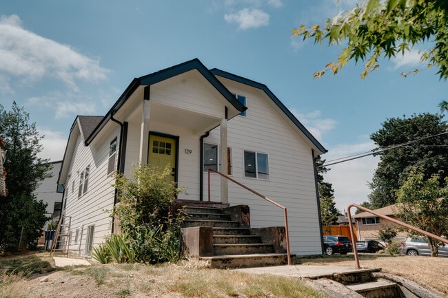 Building Photo - 129 25th Ave Rental