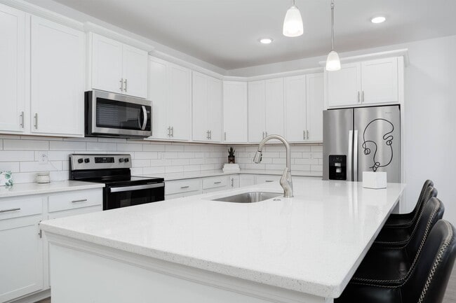 Photo - Hartman Hill