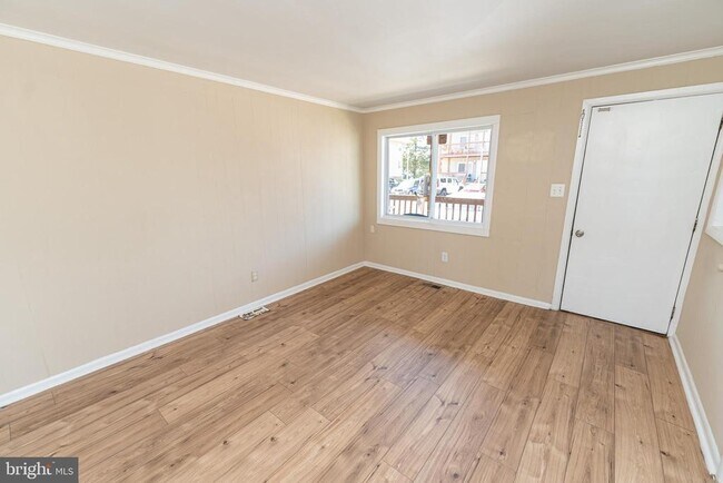 Photo - 516 Bay St Unit D-1