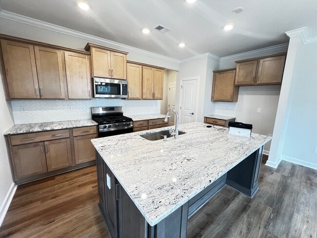 Photo - 1260 Saxon Ct