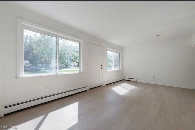 Photo - Beautiful 3 Bedroom Mentor Home