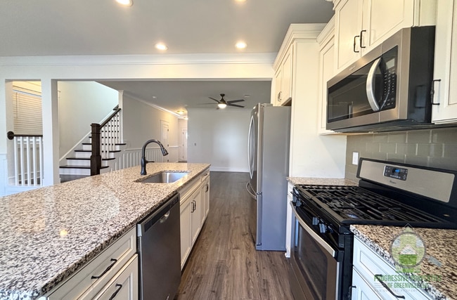 Photo - 28 Timber Oak Wy