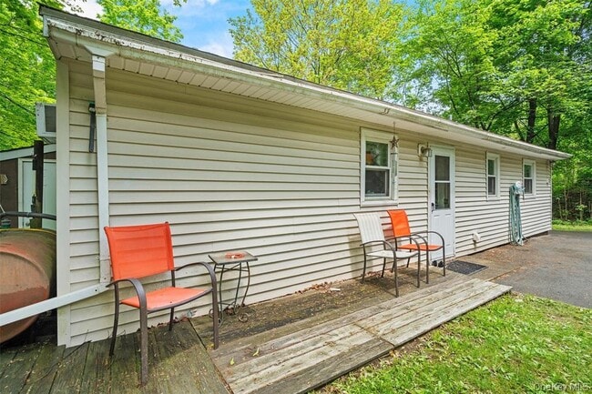 Photo - 397 Mine Rd