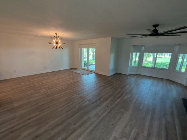 Building Photo - 1286 N Seagull Pt Unit 1286 N Seagull Pt