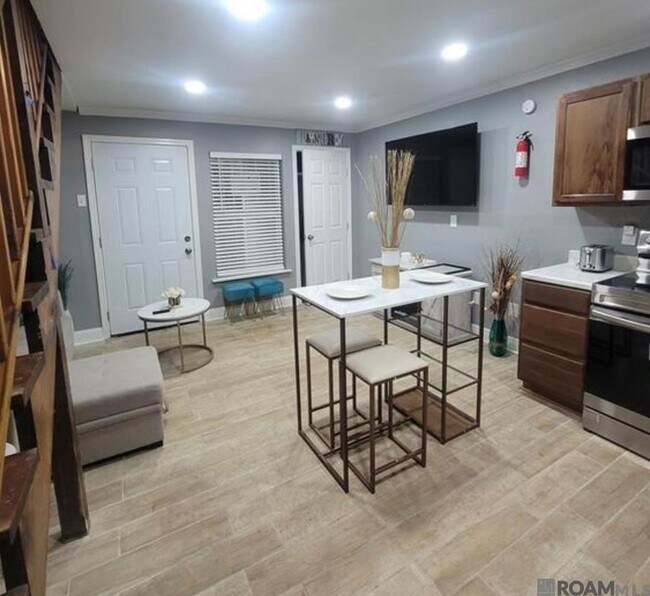 Photo - 277 Chatsworth St