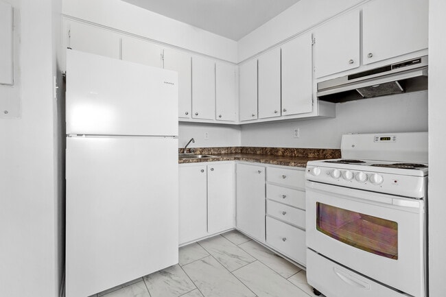 Photo - Place Bedard Apartments