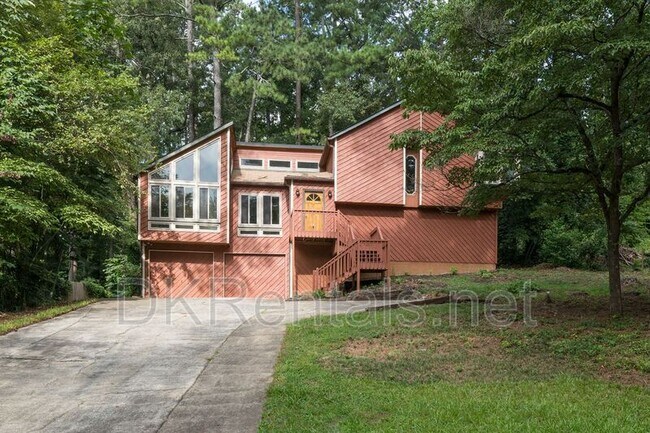 Building Photo - 4535 Kings Crossing Dr NE Rental
