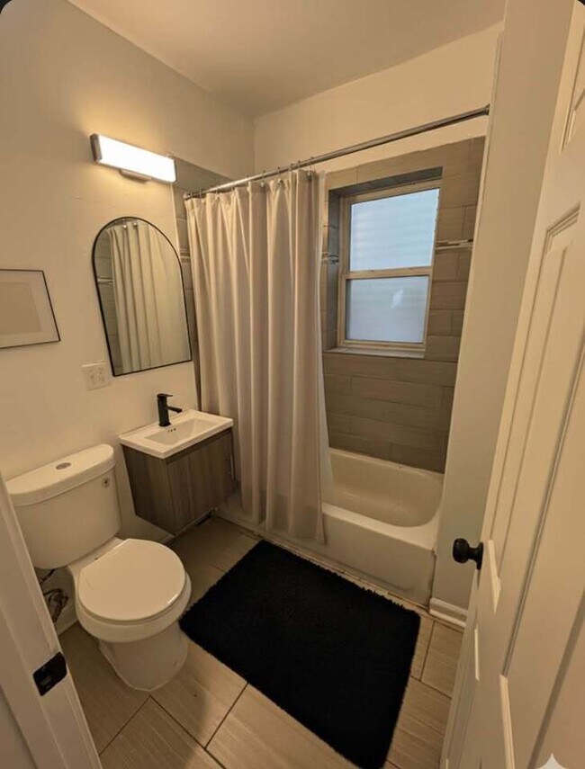 Photo - 6838 S King Dr