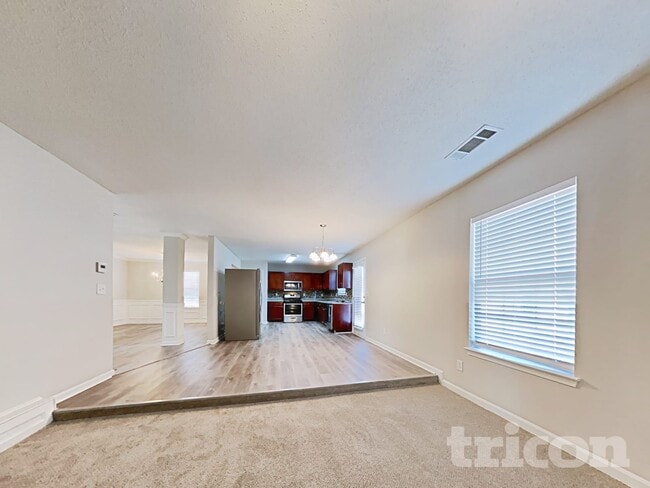 Photo - 6936 Foxmoor Way