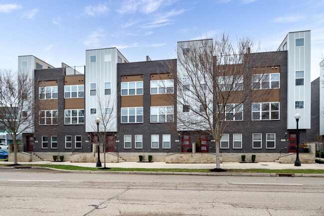 Photo - 24 S Patterson Blvd