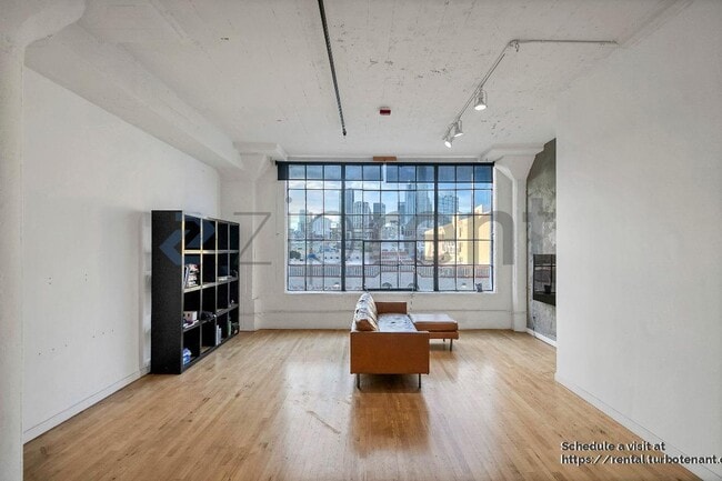 Photo - 420 San Pedro St