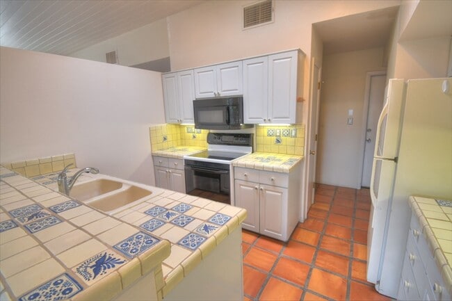 Photo - 2517 Tramway Terrace Ct NE