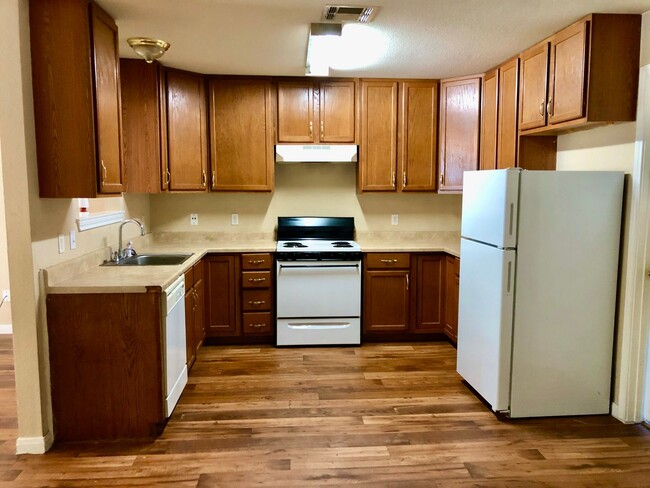 Photo - 3bd/2ba Attached Home