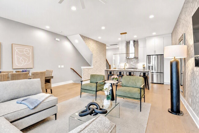 Photo - 2176 Carson St Unit SI ID1607984P