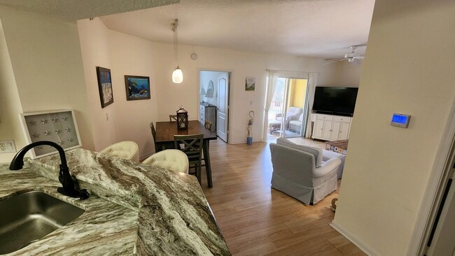 Photo - 5090 Fairways Cir Unit H202