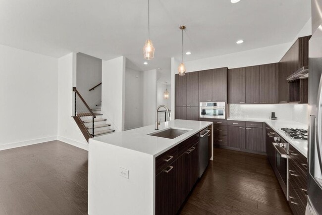 Building Photo - 1388 La France Street Northeast Rental