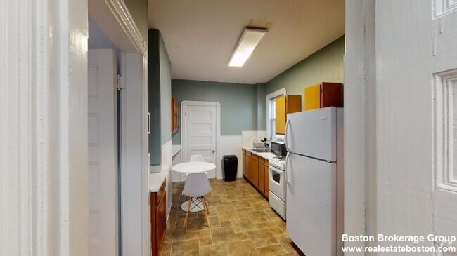 Building Photo - 789 Columbia Rd Unit 3 Rental