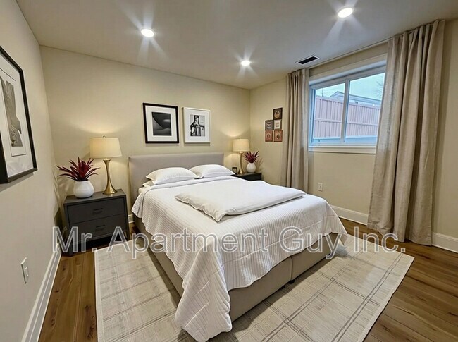 Photo - 2531 Cavendish Dr Unit Lower Suite